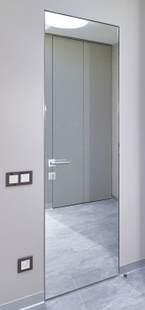 Скрытая дверь "1M INVISIBLE", с AL-кромкой c 4-х сторон, зеркало снаружи